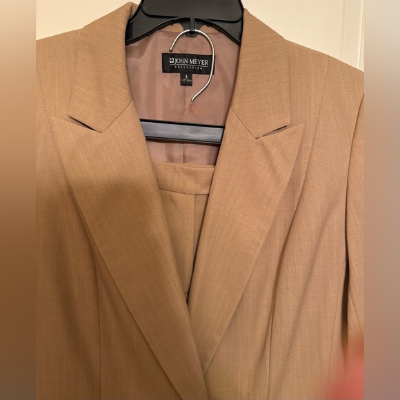 Tan Business Pantsuit Belted by John Meyer - Picture 4 of 8